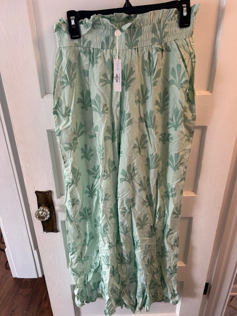 Citrine Mint Green Leaf-Print Beach Wide-Leg Pants